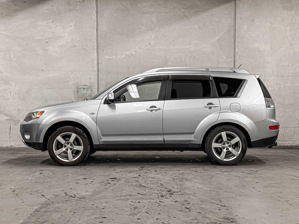 Mitsubishi Outlander 2.4 Intense+ Special Edition 170pk 2010 (Origineel-NL), 93-KNH-4