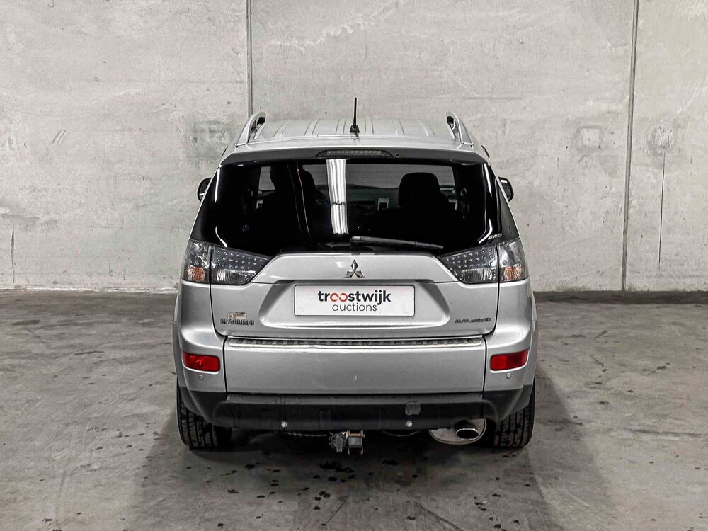 Mitsubishi Outlander 2.4 Intense+ Special Edition 170pk 2010 (Origineel-NL), 93-KNH-4