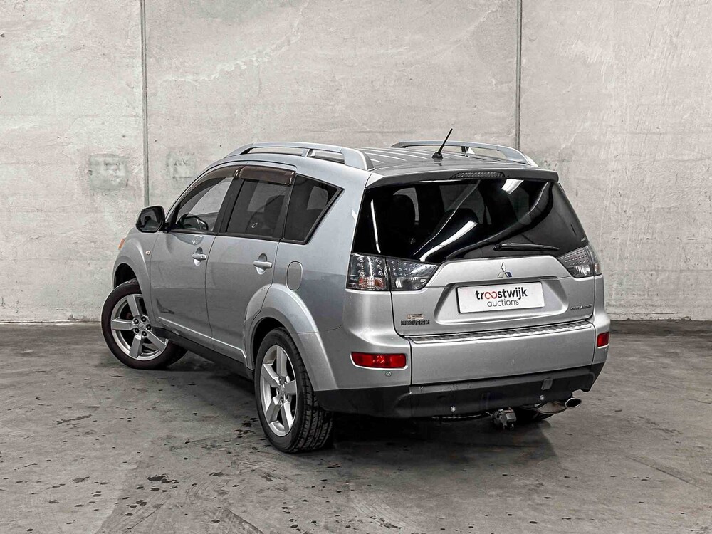 Mitsubishi Outlander 2.4 Intense+ Special Edition 170pk 2010 (Origineel-NL), 93-KNH-4