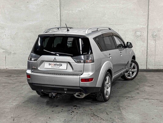 Mitsubishi Outlander 2.4 Intense+ Special Edition 170hp 2010 (Original-NL), 93-KNH-4