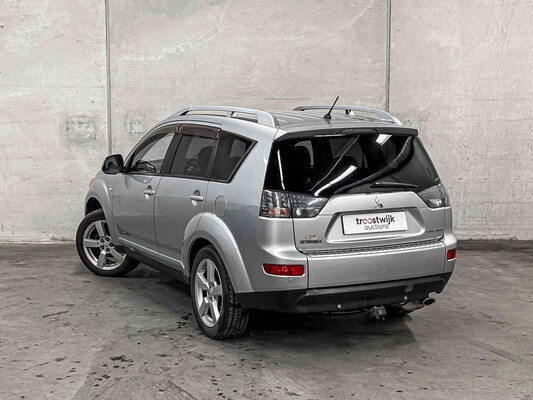 Mitsubishi Outlander 2.4 Intense+ Special Edition 170hp 2010 (Original-NL), 93-KNH-4