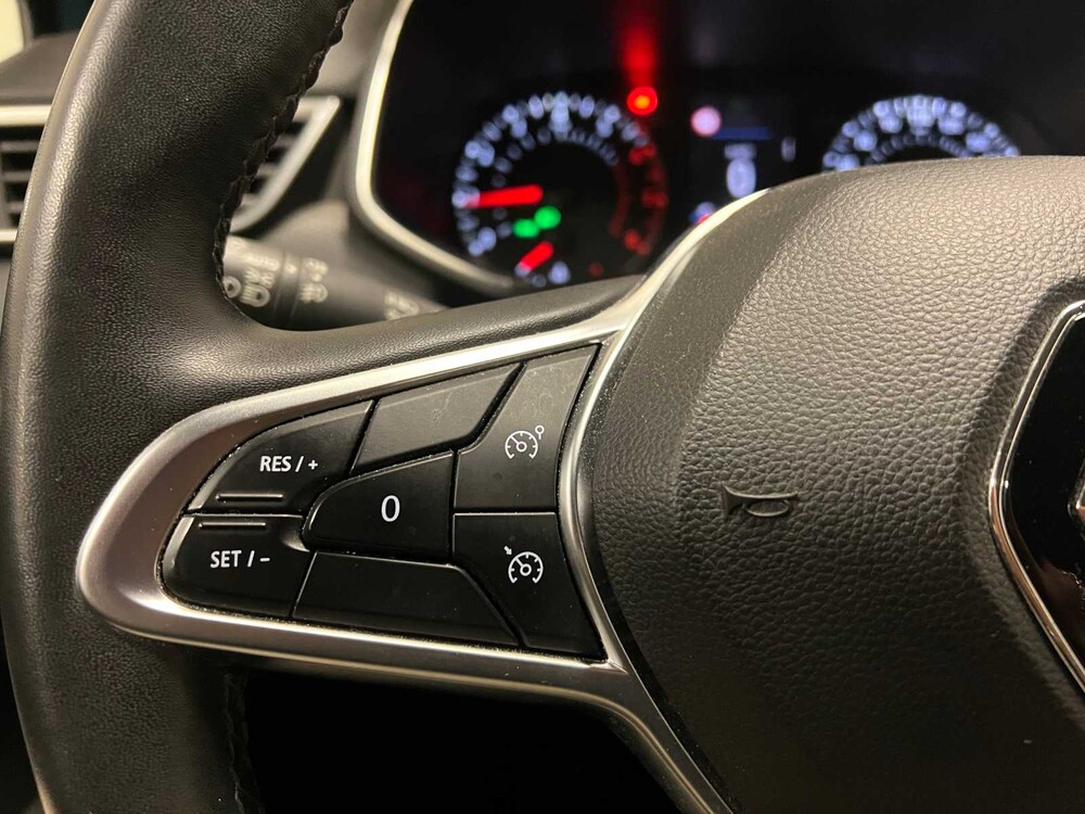 Renault Clio 1.0 TCe Zen 101pk 2019, P-251-LB