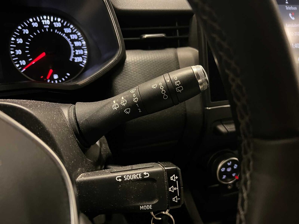 Renault Clio 1.0 TCe Zen 101pk 2019, P-251-LB