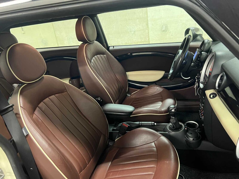 Mini Clubman Cooper 1.6 Business Line 122pk 2010, 65-NLJ-3