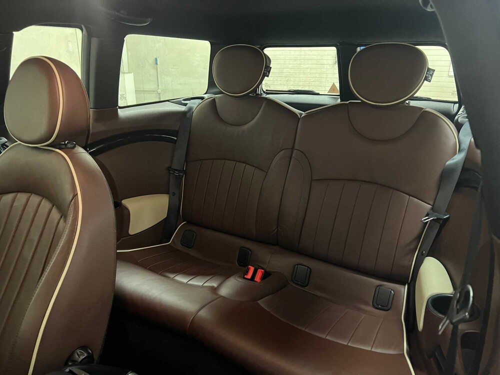 Mini Clubman Cooper 1.6 Business Line 122pk 2010, 65-NLJ-3