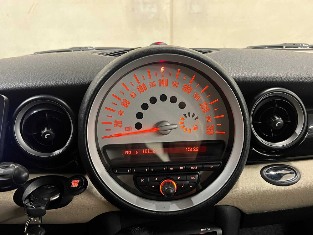 Mini Clubman Cooper 1.6 Business Line 122pk 2010, 65-NLJ-3