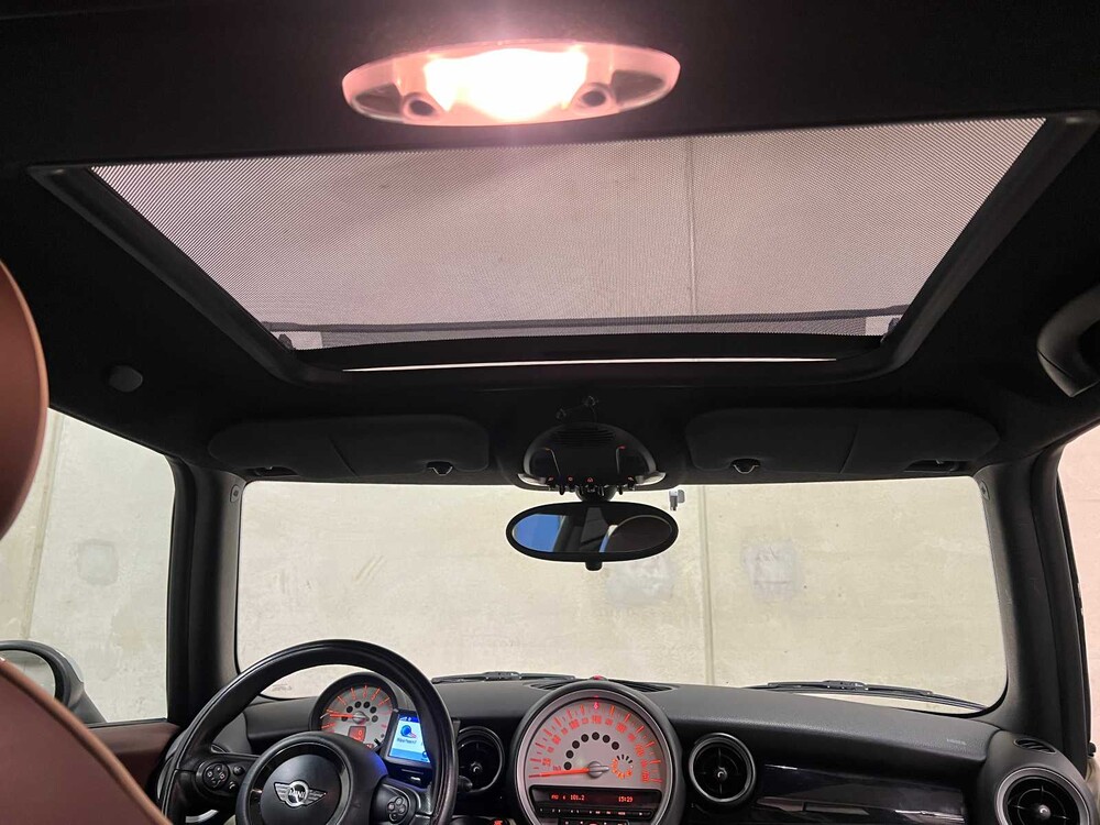 Mini Clubman Cooper 1.6 Business Line 122pk 2010, 65-NLJ-3