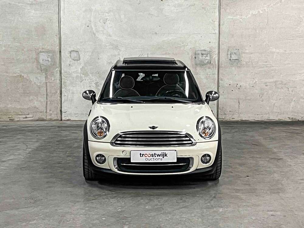 Mini Clubman Cooper 1.6 Business Line 122pk 2010, 65-NLJ-3