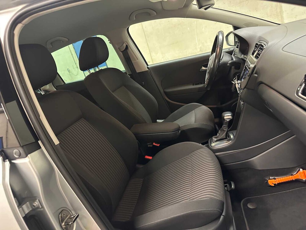 Volkswagen Polo 1.4-16V Highline 86pk 2009 (Origineel-NL), 48-JTJ-5