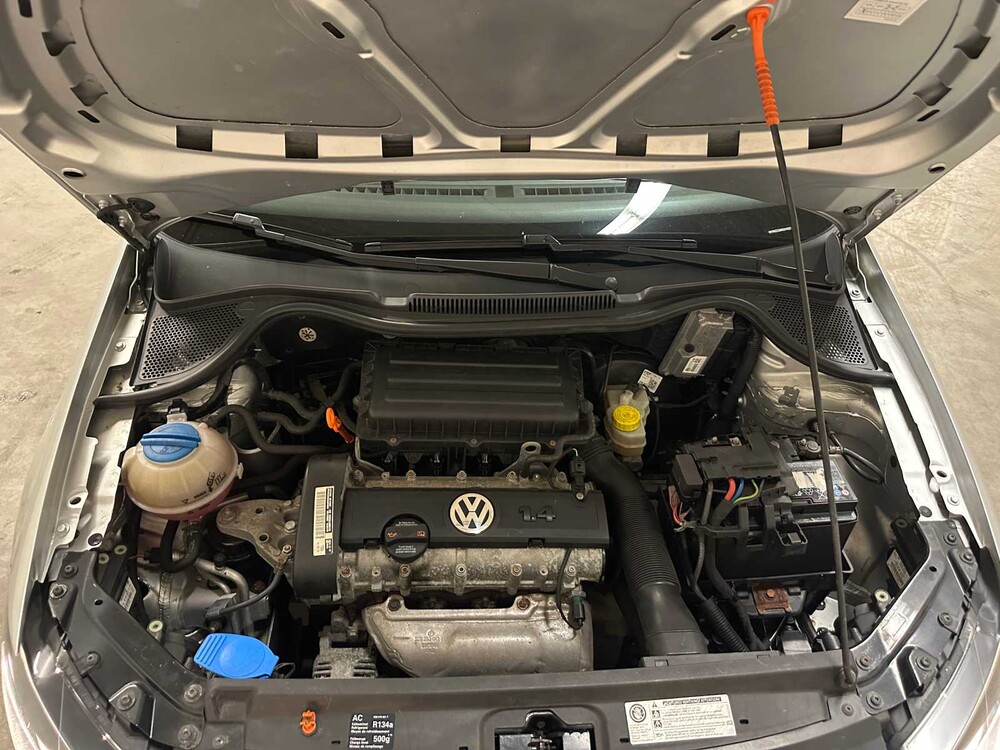 Volkswagen Polo 1.4-16V Highline 86pk 2009 (Origineel-NL), 48-JTJ-5