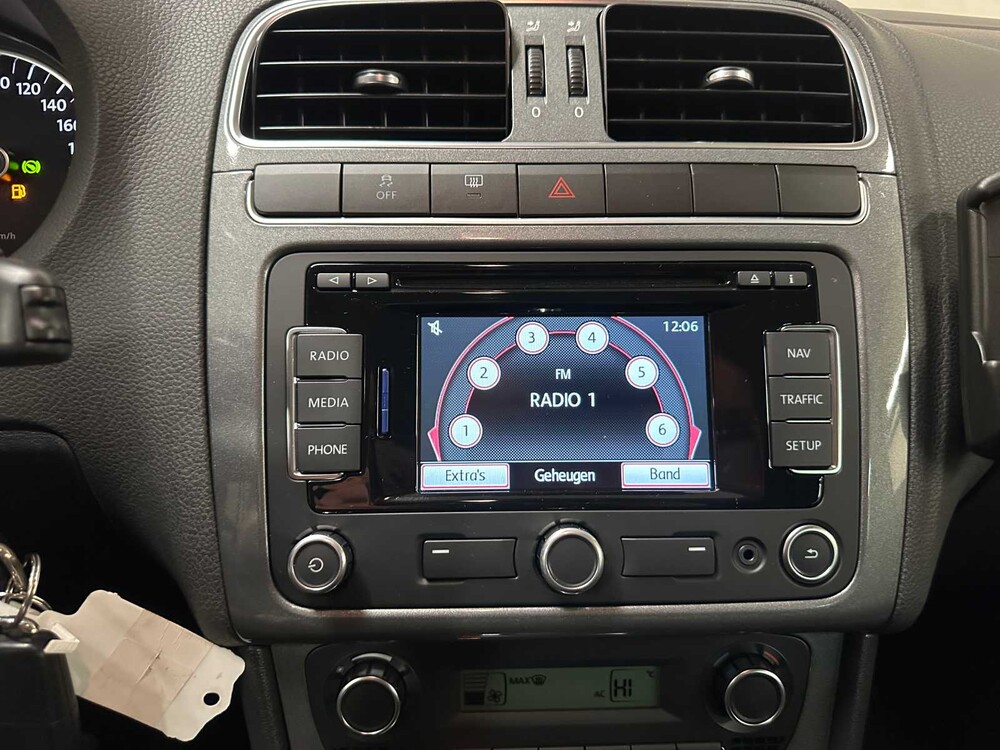 Volkswagen Polo 1.4-16V Highline 86pk 2009 (Origineel-NL), 48-JTJ-5