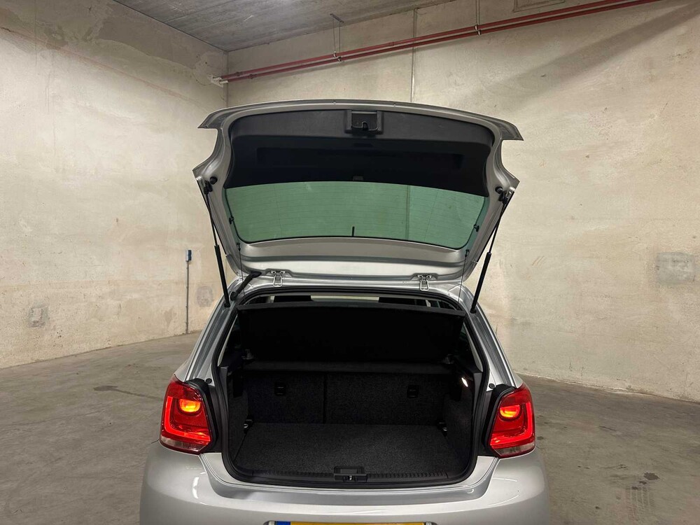Volkswagen Polo 1.4-16V Highline 86pk 2009 (Origineel-NL), 48-JTJ-5