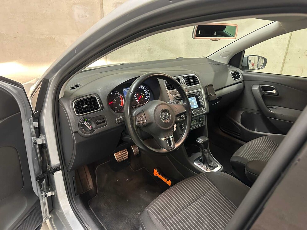 Volkswagen Polo 1.4-16V Highline 86pk 2009 (Origineel-NL), 48-JTJ-5