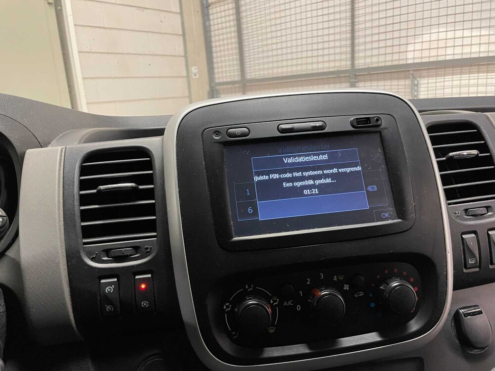 Renault Trafic 1.6 dCi T29 L1H1 Luxe Energy 125PS 2017 (Original-NL), V-212-FJ Nutzfahrzeug