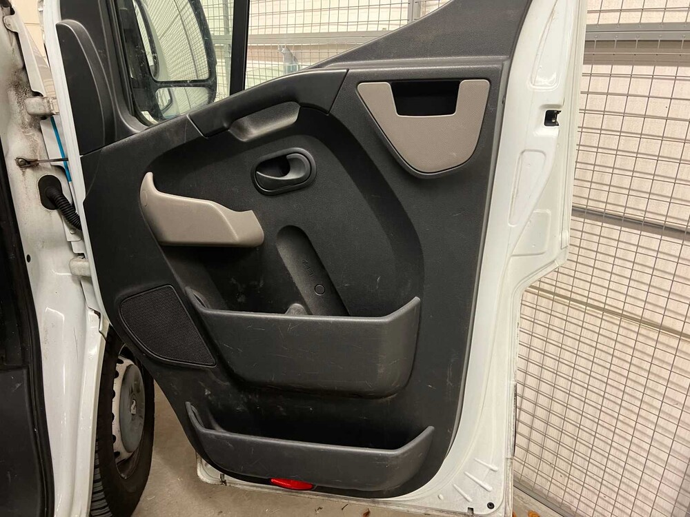 Renault Master T35 2.3 dCi L1H2 110pk 2015 (Origineel-NL), VR-921-T