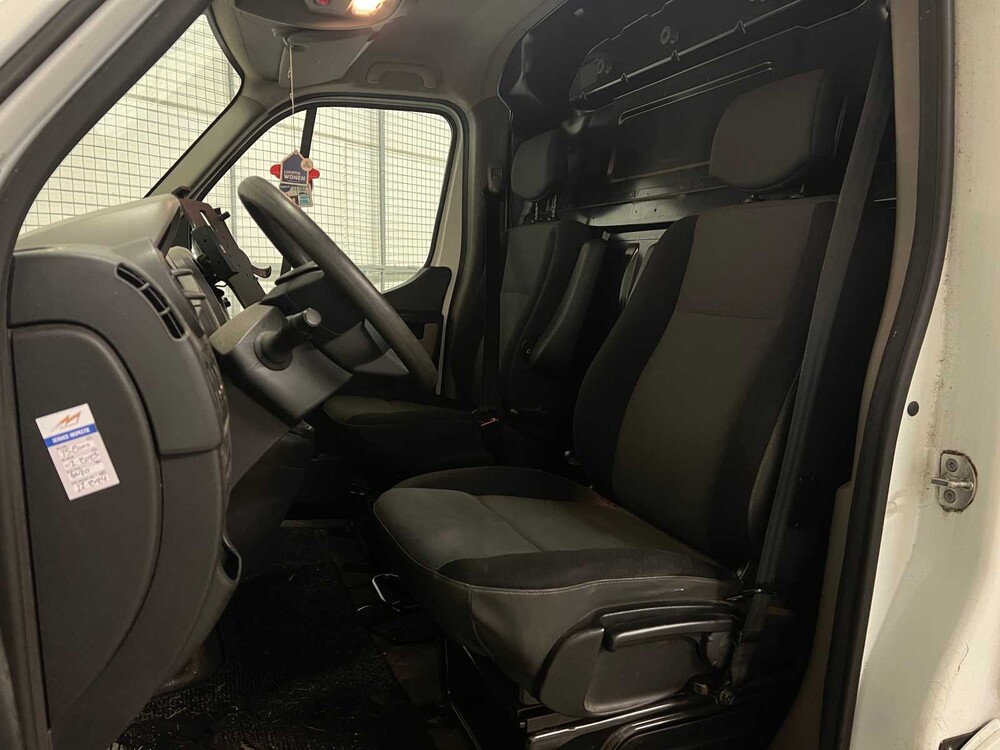 Renault Master T35 2.3 dCi L1H2 110pk 2015 (Origineel-NL), VR-921-T