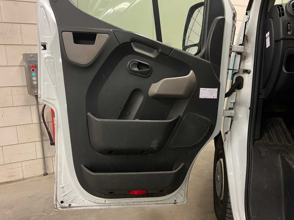 Renault Master T35 2.3 dCi L1H2 110pk 2015 (Origineel-NL), VR-921-T