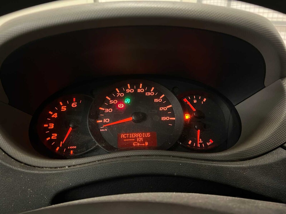 Renault Master T35 2.3 dCi L1H2 110pk 2015 (Origineel-NL), VR-921-T