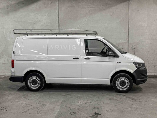 Volkswagen Transporter 2.0 TDI L1H1 Comfortline 84hp 2017 (Original-NL + 1st Owner), V-747-HT