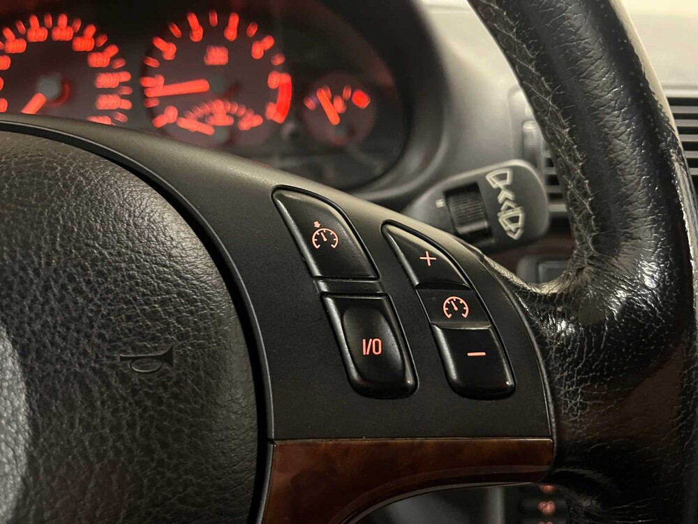 BMW 318Ci Executive Cabriolet 143pk 2002 3ER RHEIE 3-serie, 61-JS-FS