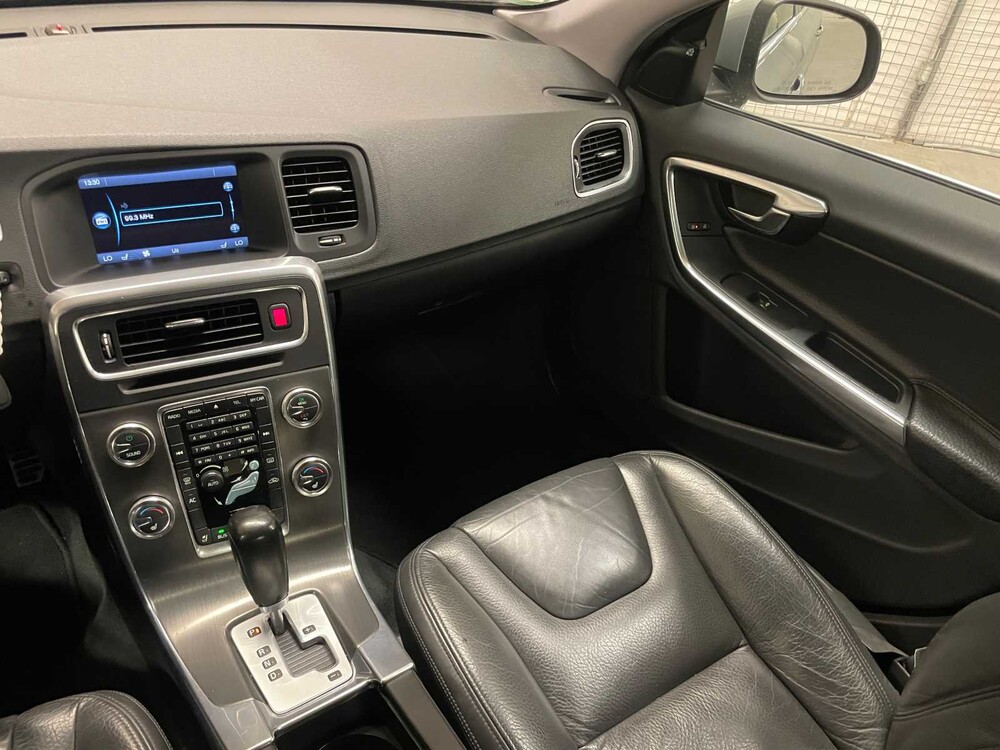 Volvo S60 3.0 T6 AWD Kinetic 305pk 2016, NJ-139-Z