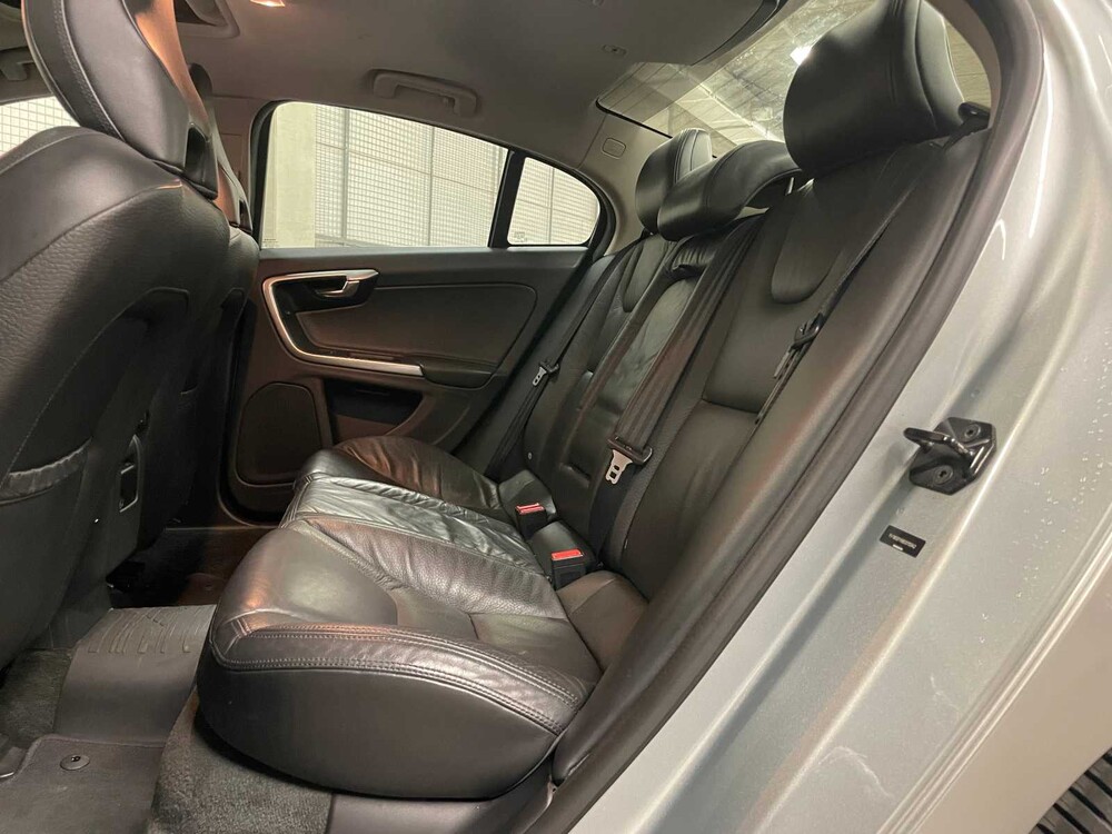 Volvo S60 3.0 T6 AWD Kinetic 305pk 2016, NJ-139-Z