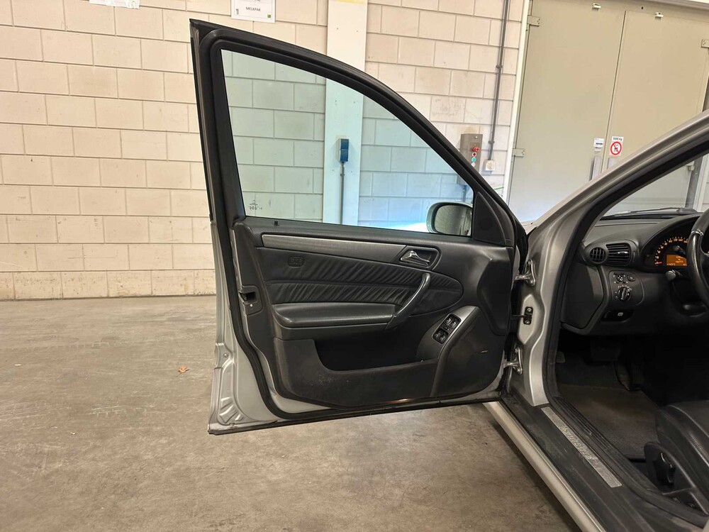 Mercedes-Benz C320 Elegance 218PS 2002 C-Klasse Kombi, XL-498-K