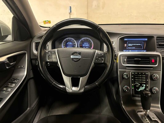 Volvo V60 2.0T Summum 203hp 2011, 5-ZPP-96