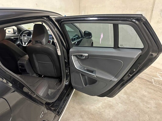 Volvo V60 2.0T Summum 203hp 2011, 5-ZPP-96