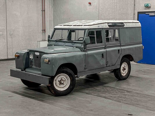 Land Rover Defender 1968