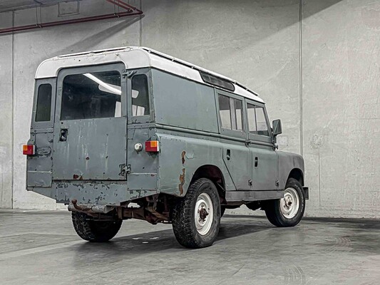 Land Rover Defender 1968