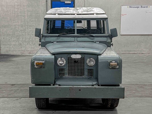 Land Rover Defender 1968