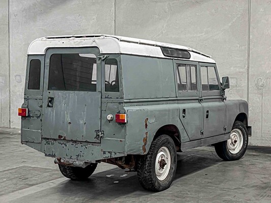 Land Rover Defender 1968