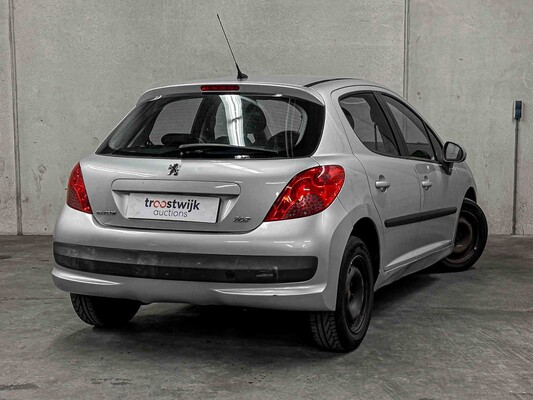 Peugeot 207 1.4 VTi Look 95hp 2009, GL-541-N