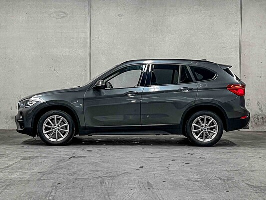 BMW X1 sDrive18i High Executive 140pk 2019, R-714-HT