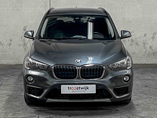 BMW X1 sDrive18i High Executive 140pk 2019, R-714-HT