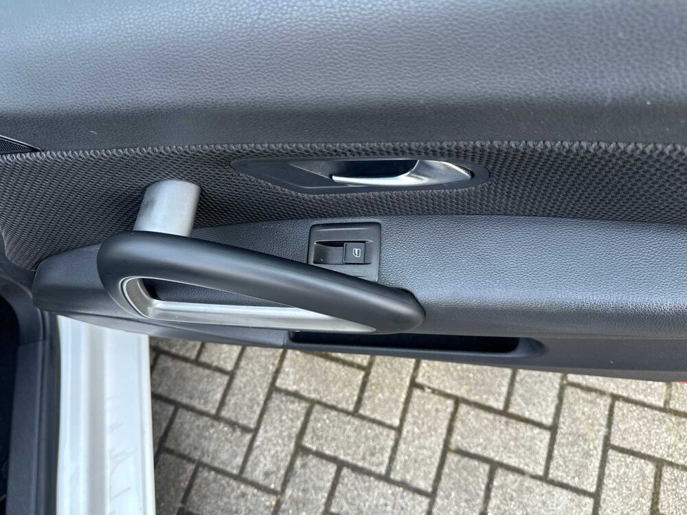 Volkswagen Scirocco 2.0 TSI 200PS 2009, 5-THX-85