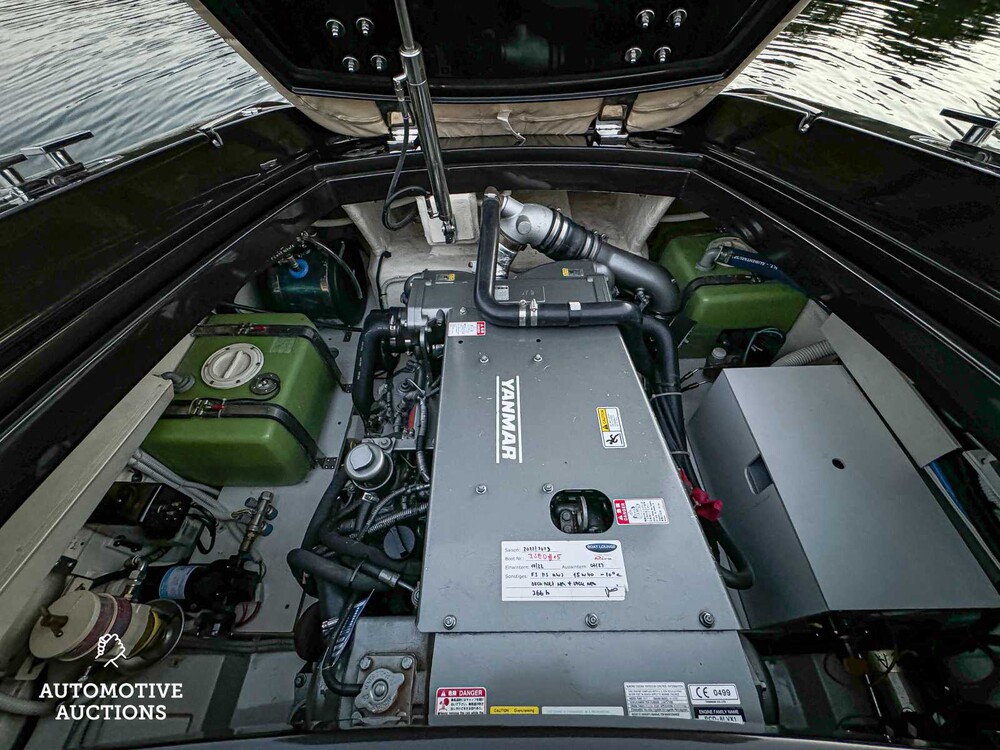 RIVA Iseo 27 8-Zylinder Yanmar