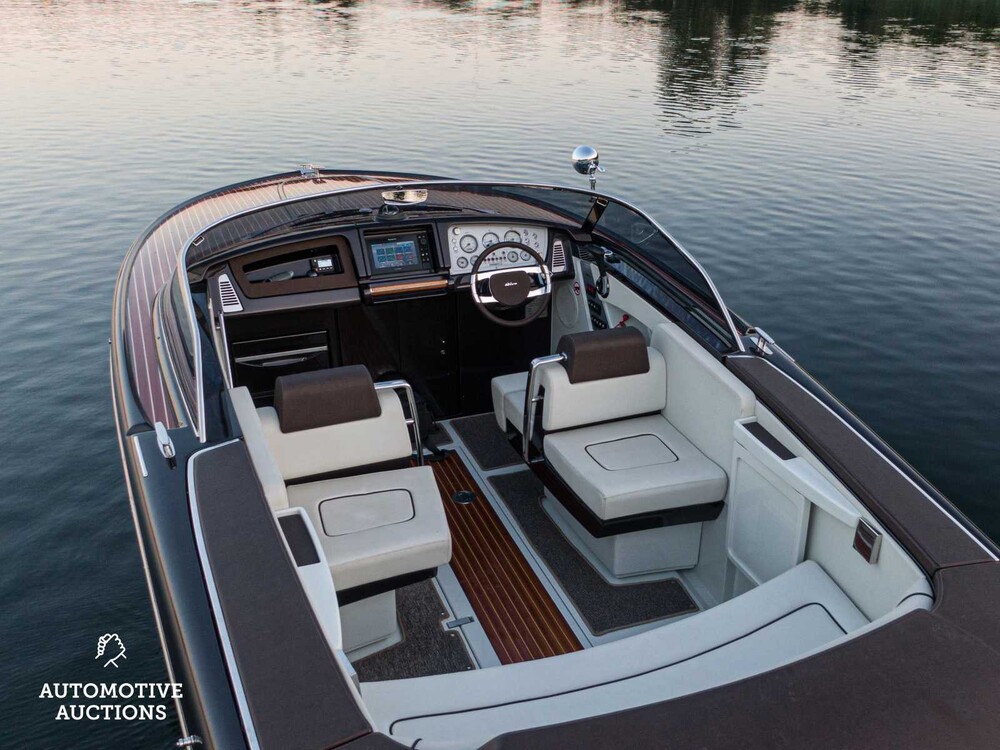 RIVA Iseo 27 8-Zylinder Yanmar