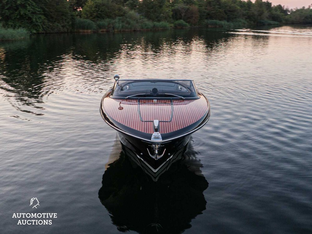 RIVA Iseo 27 8-Zylinder Yanmar
