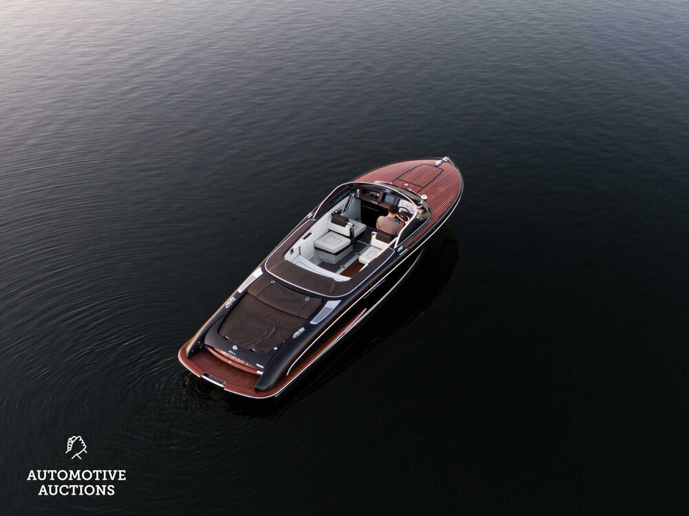 RIVA Iseo 27 8-Zylinder Yanmar