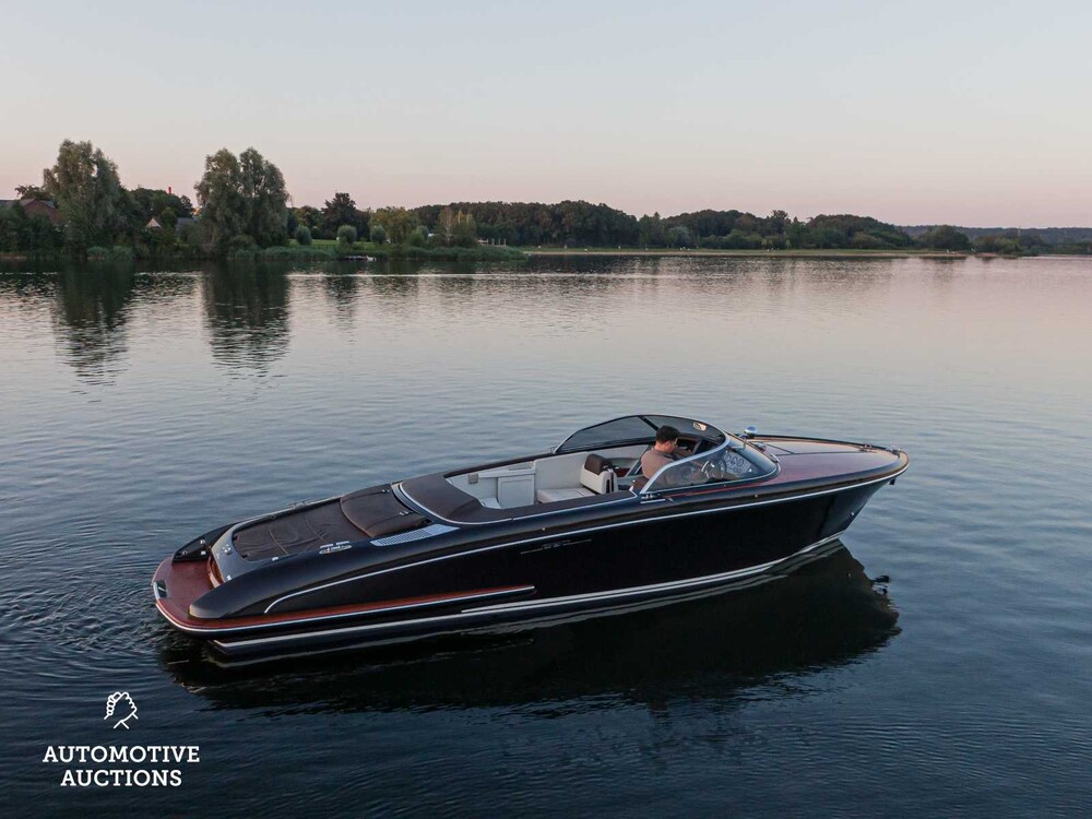 RIVA Iseo 27 8-Zylinder Yanmar