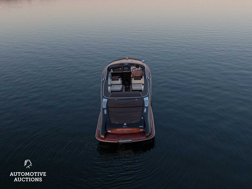 RIVA Iseo 27 8-Zylinder Yanmar