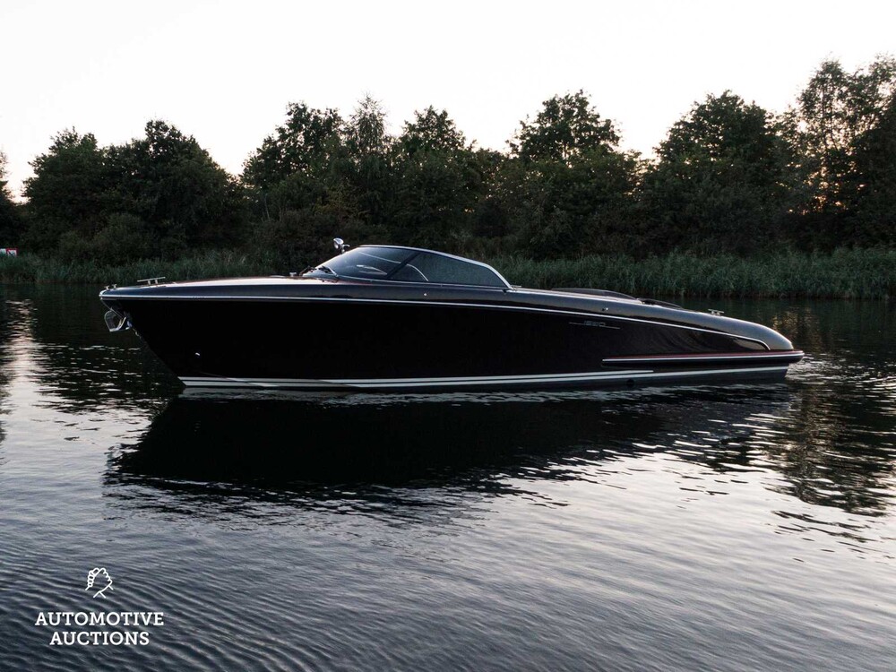 RIVA Iseo 27 8-Zylinder Yanmar