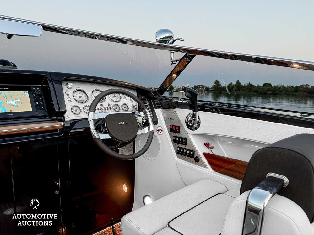 RIVA Iseo 27 8-Zylinder Yanmar