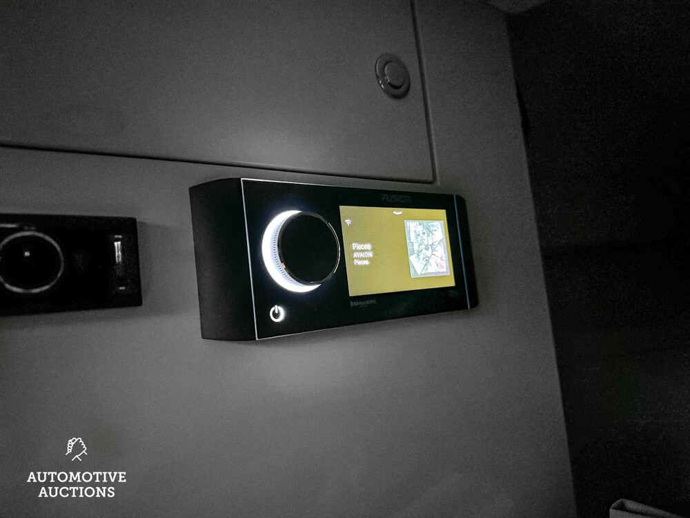 RIVA Iseo 27 8-Zylinder Yanmar