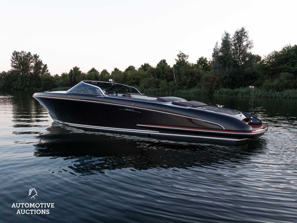 RIVA Iseo 27 8-Zylinder Yanmar
