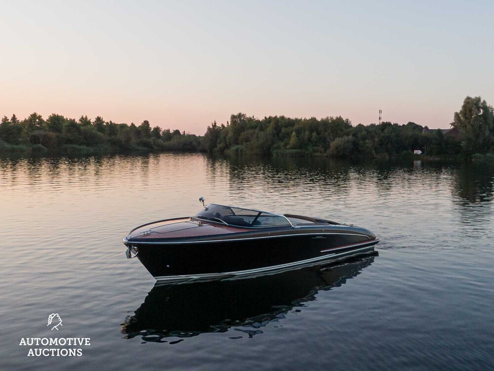 RIVA Iseo 27 8-Zylinder Yanmar