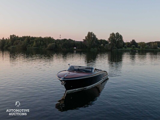 RIVA Iseo 27 8-cilinder Yanmar