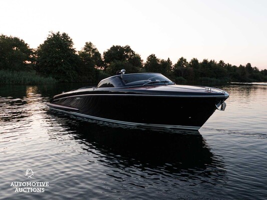 RIVA Iseo 27 8-cilinder Yanmar